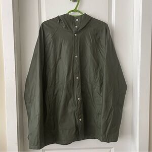 EUC Herschel Olive Green Rain Jacket Men’s L